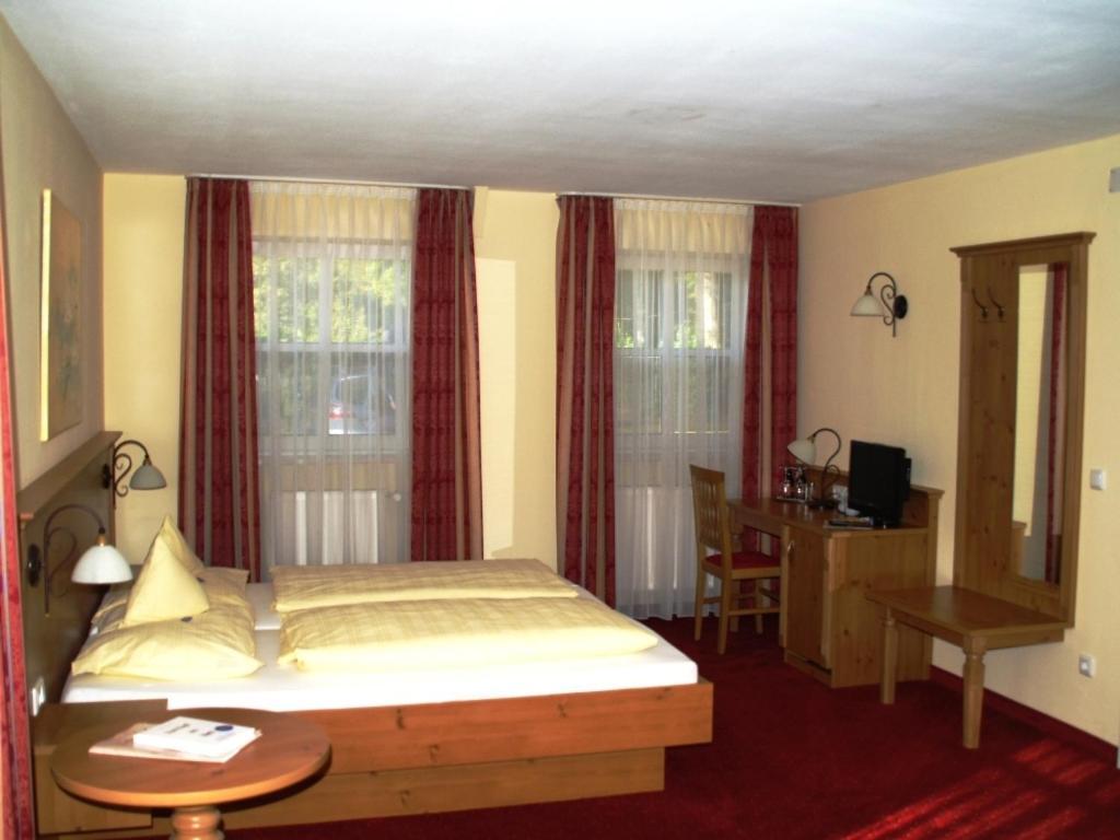 Hotel Eichenhof Waging am See Pokoj fotografie